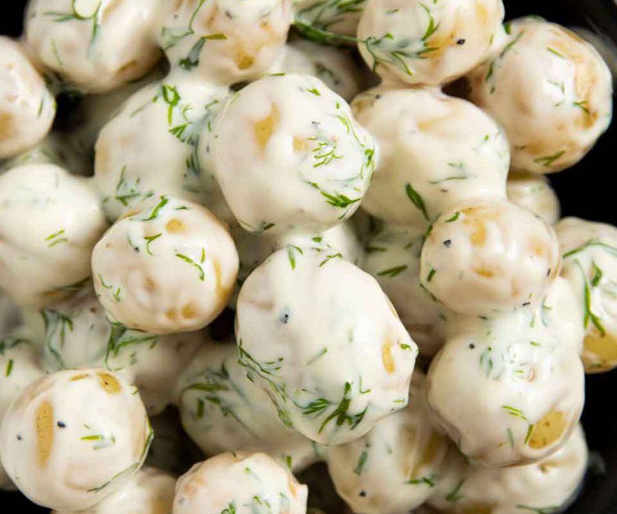 Potatoes in dill sauce