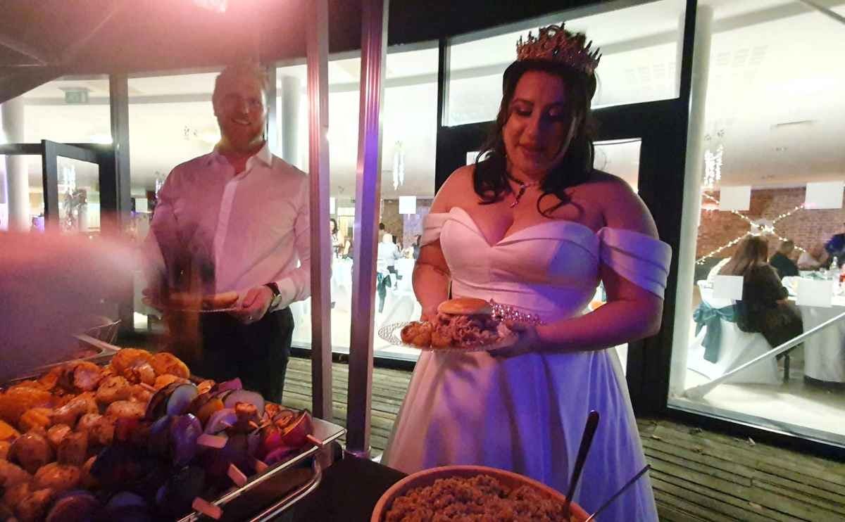 Roasted pig wedding