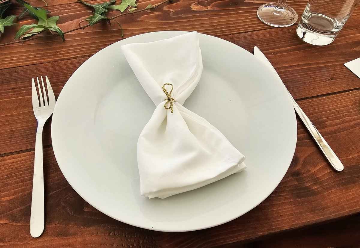 Wedding cutlery and crockery 